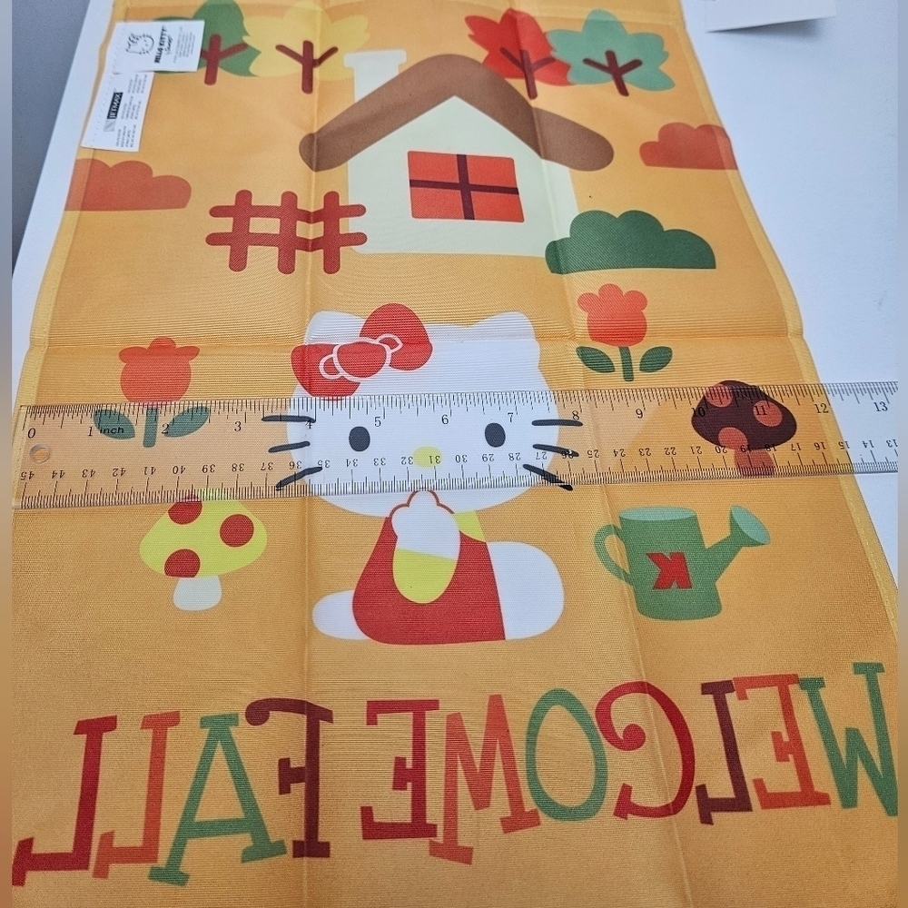 Hello kitty garden flag decoration - Picture 5 of 5